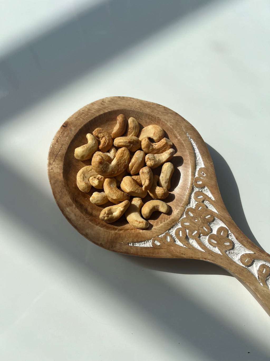 ROASTED SALTED CASHEWS