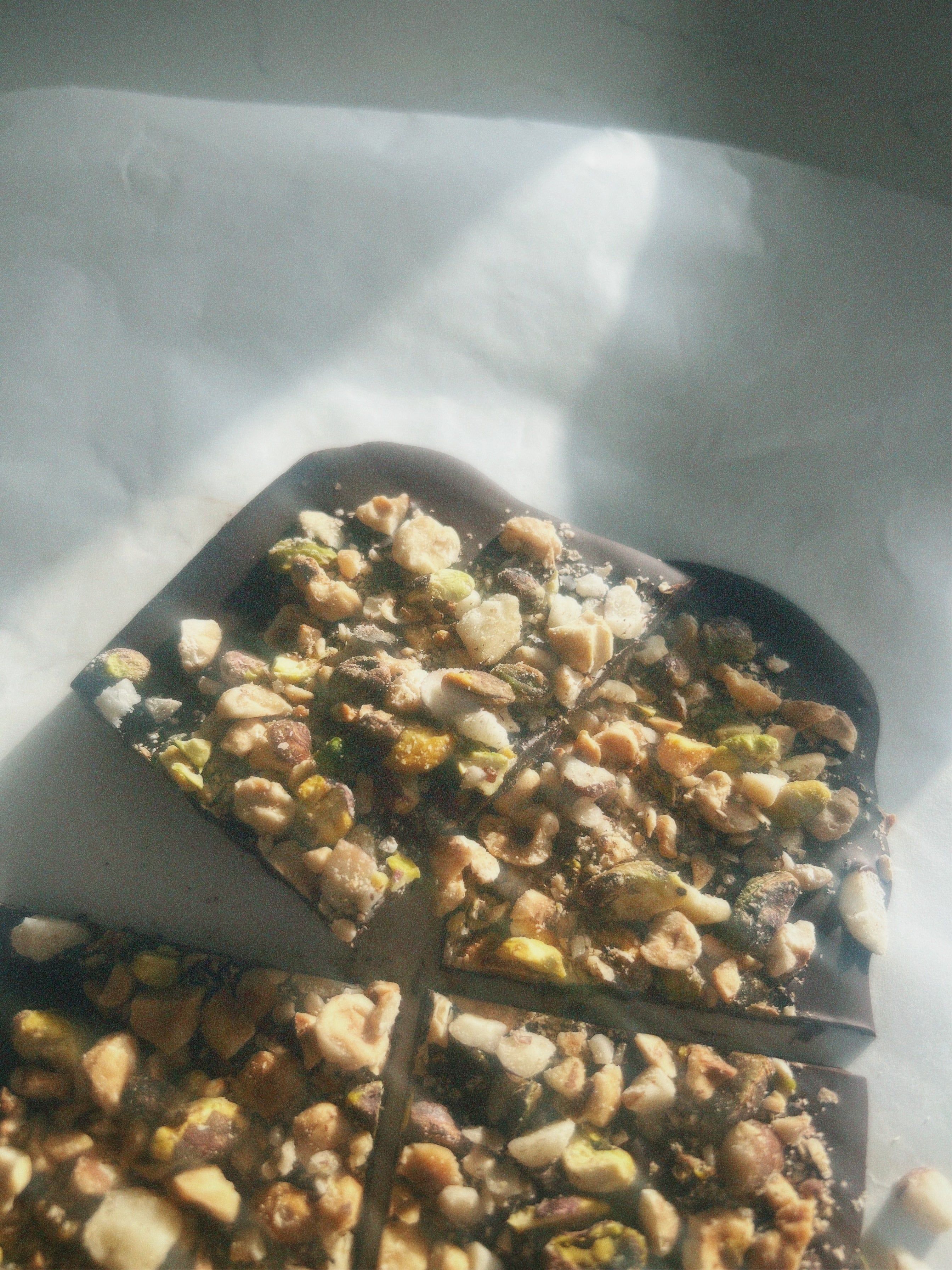 IMMUNITY & ANTI-INFLAMMATORY DARK CHOCOLATE BARK